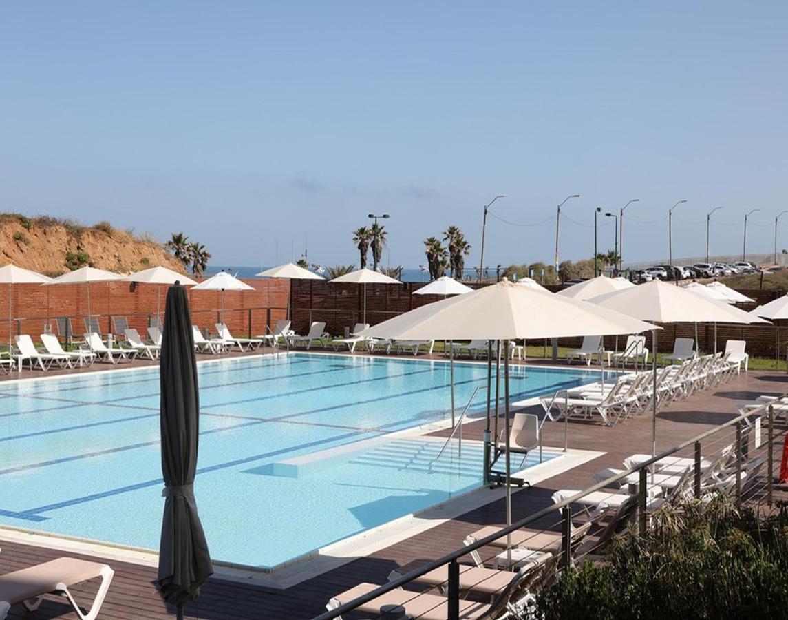 Play Hatzuk Beach Tel Aviv Ngoại thất bức ảnh