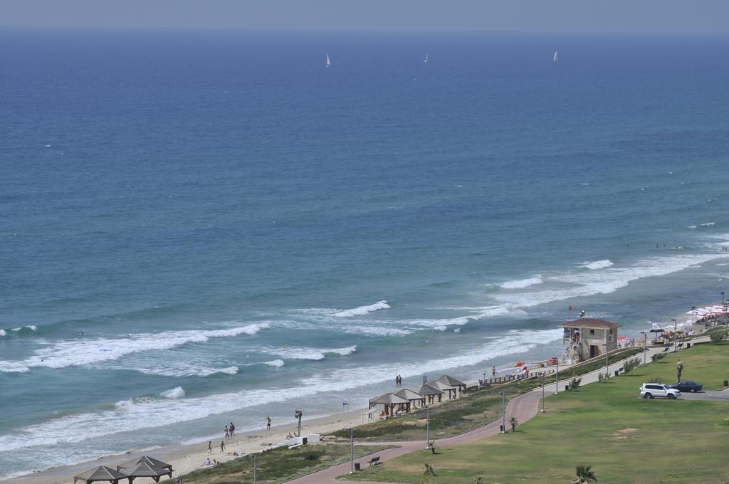 Play Hatzuk Beach Tel Aviv Ngoại thất bức ảnh